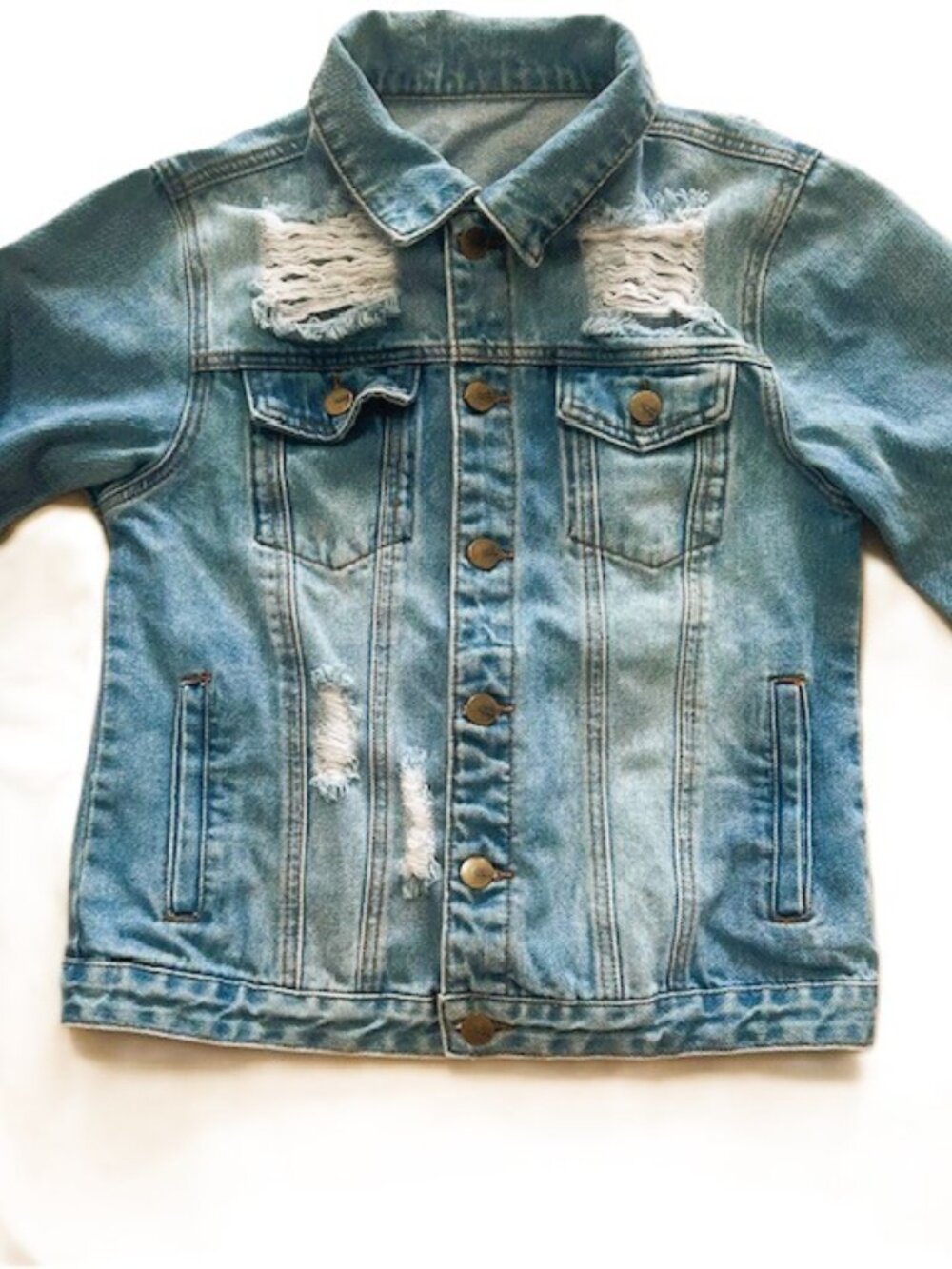 Mono b Ladies Denim Jacket S M Distressed Pockets Long Sleeves Button Down Read
